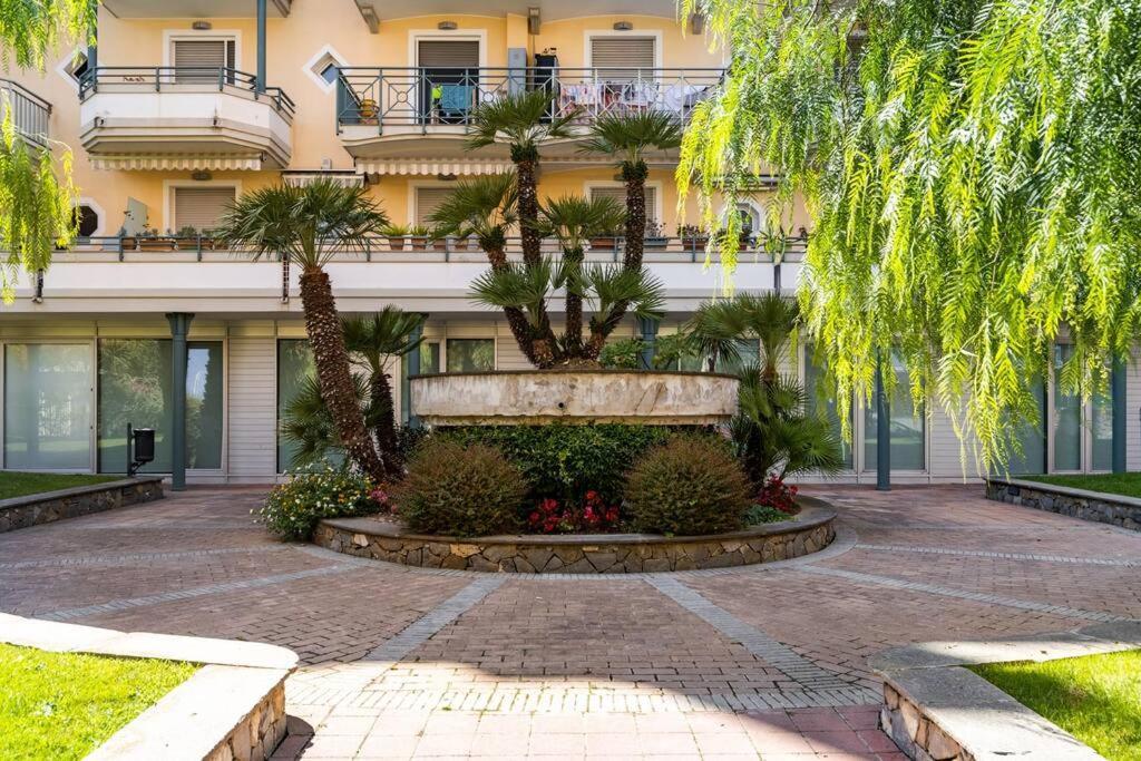Apartament Centrale Vicino Spiagge E Ciclabile + Box-Auto ! Arma di Taggia Zewnętrze zdjęcie